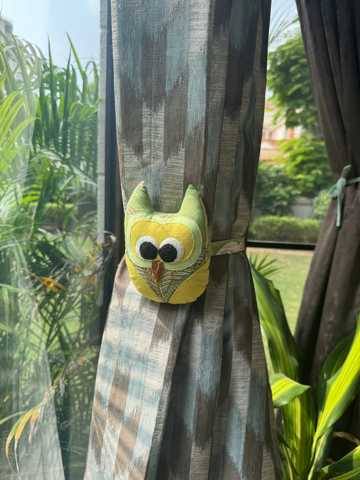 Owl Curtain Tie
