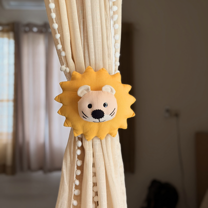 Little Leo Curtain Tie
