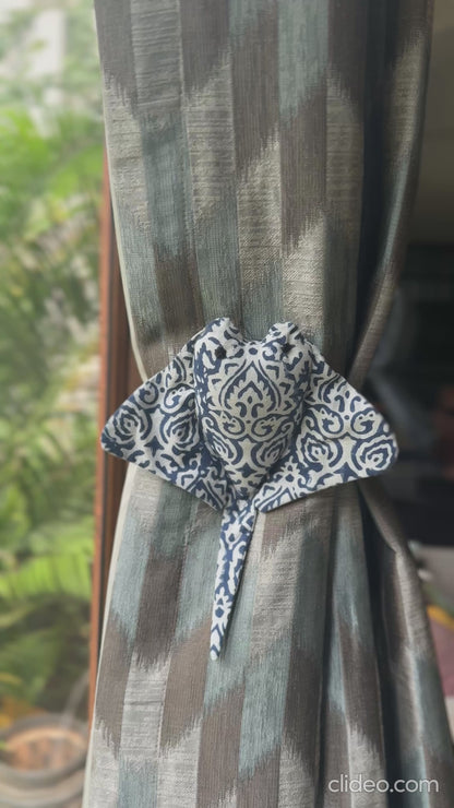 Manta Ray Curtain Tie